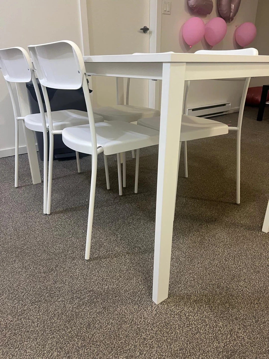 White Dining Table with 4 Chairs - photo 4