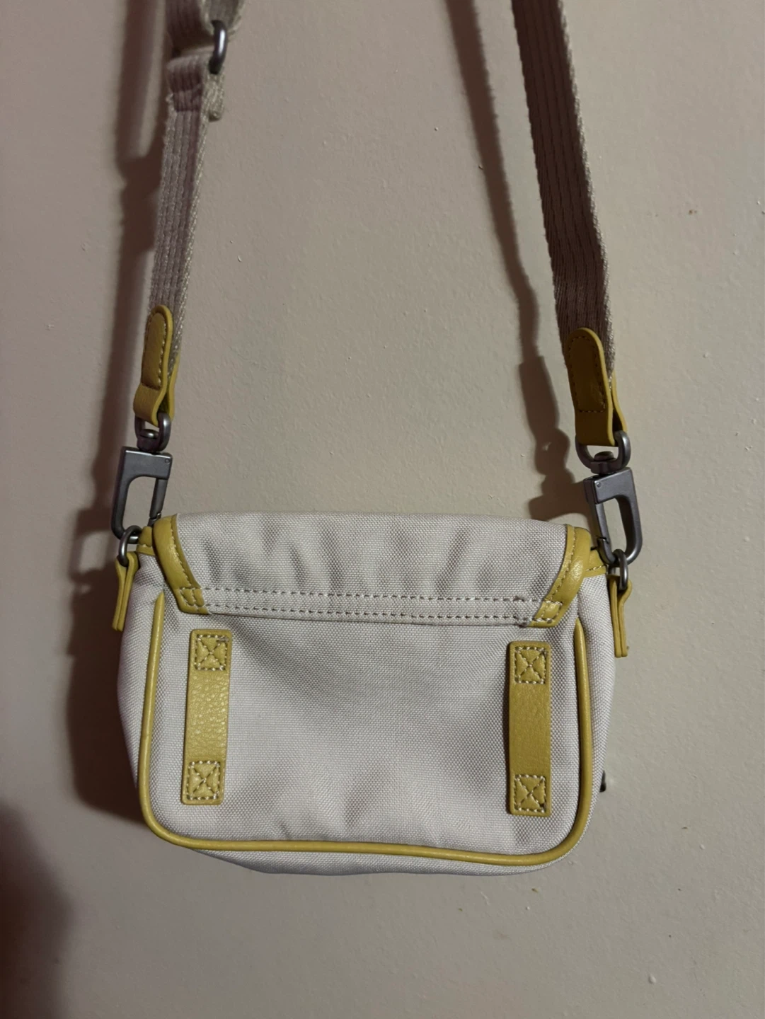 Kipling INAKI Medium Crossbody Bag - Straw Yellow - photo 4