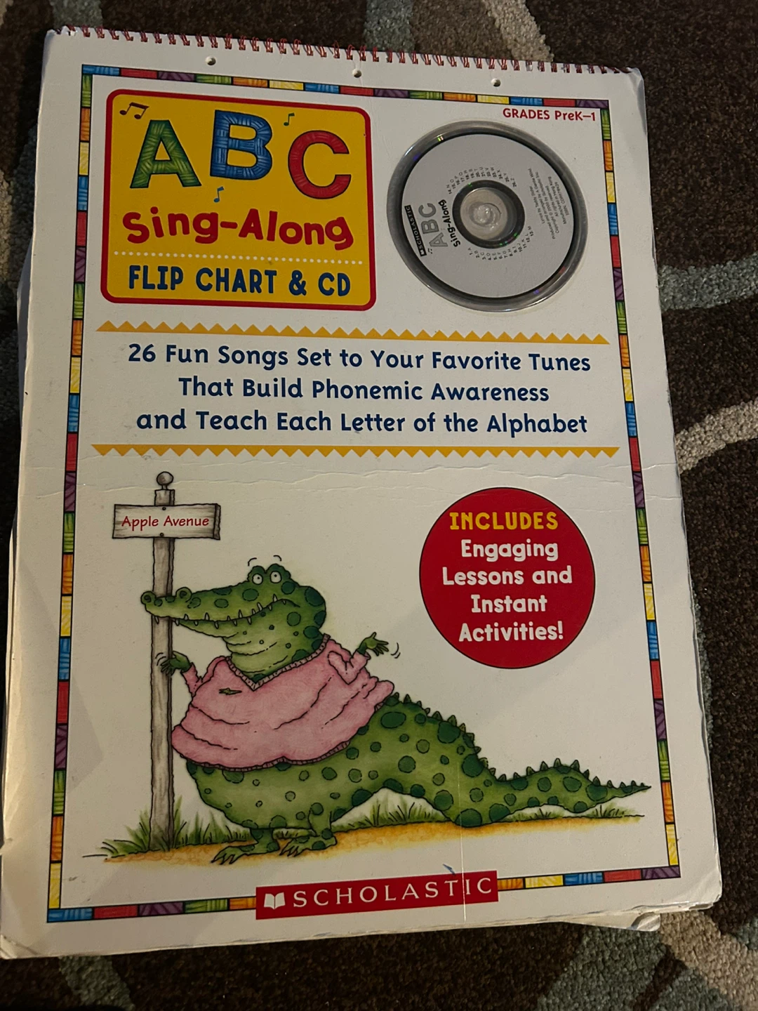 Scholastic ABC Sing-Along Flip Chart & CD