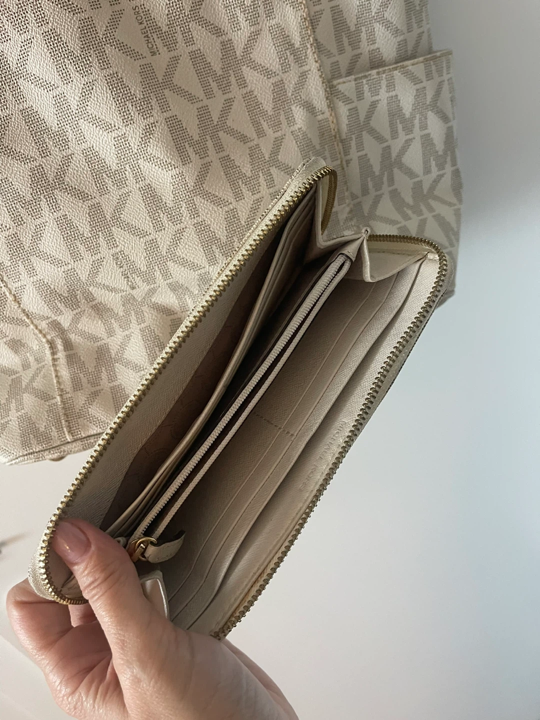 Michael Kors Tote Bag and Wallet Set - photo 4