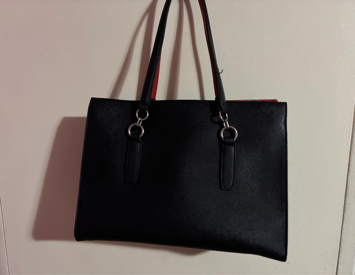 GUESS Tote Bag - Black and Red - photo 4