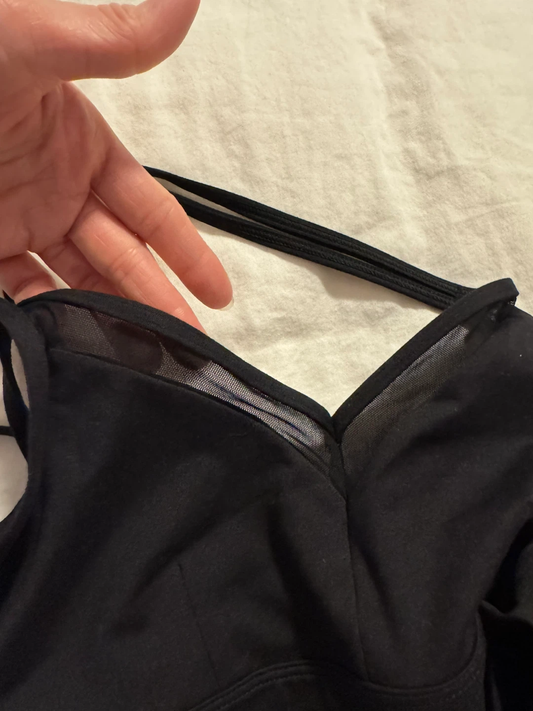 Brand New Alo Yoga Black Mesh Sports Bra Size S - photo 3