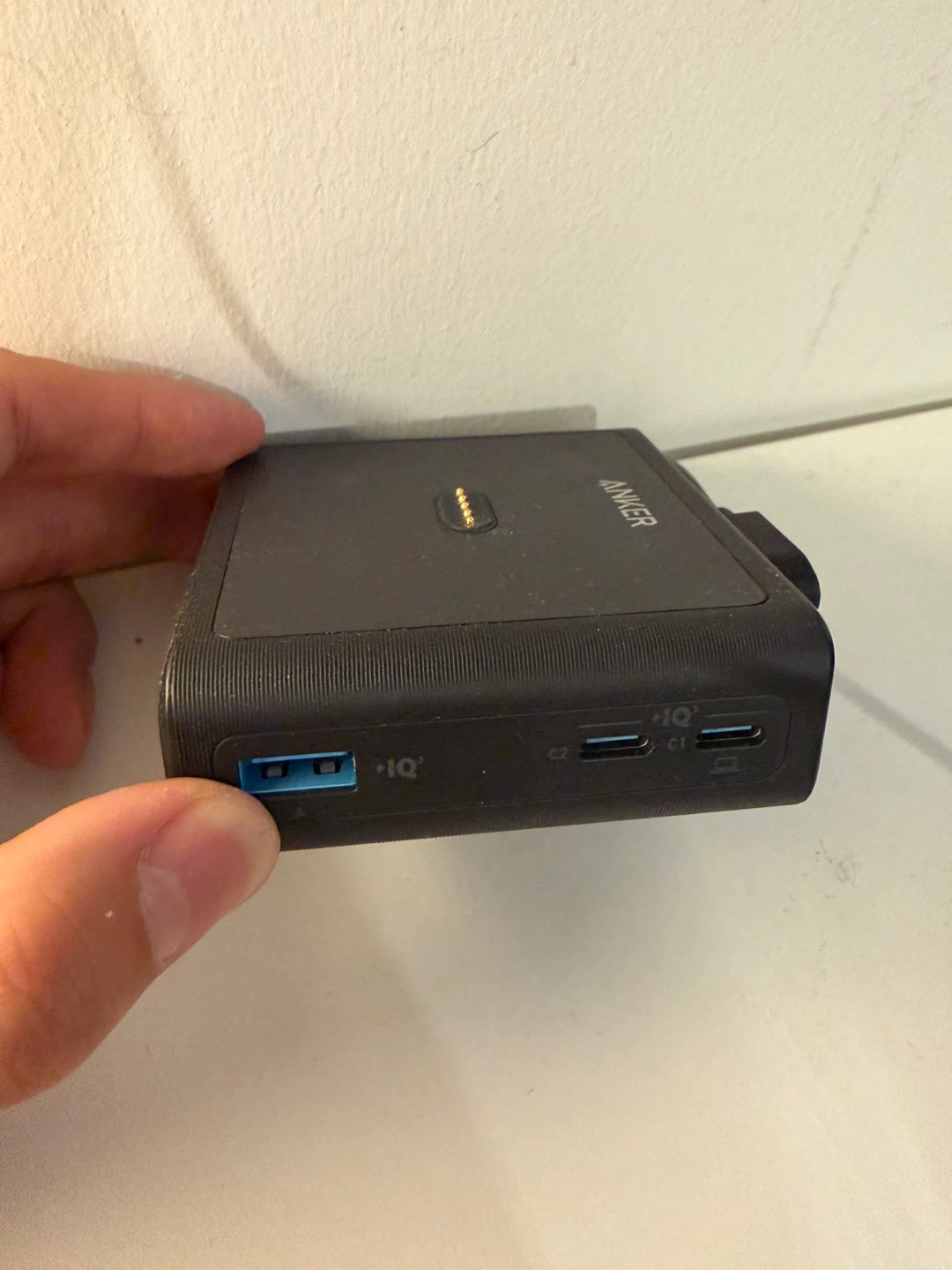Anker Prime 20,000mAh 200W Power Bank + Charging Base - photo 3