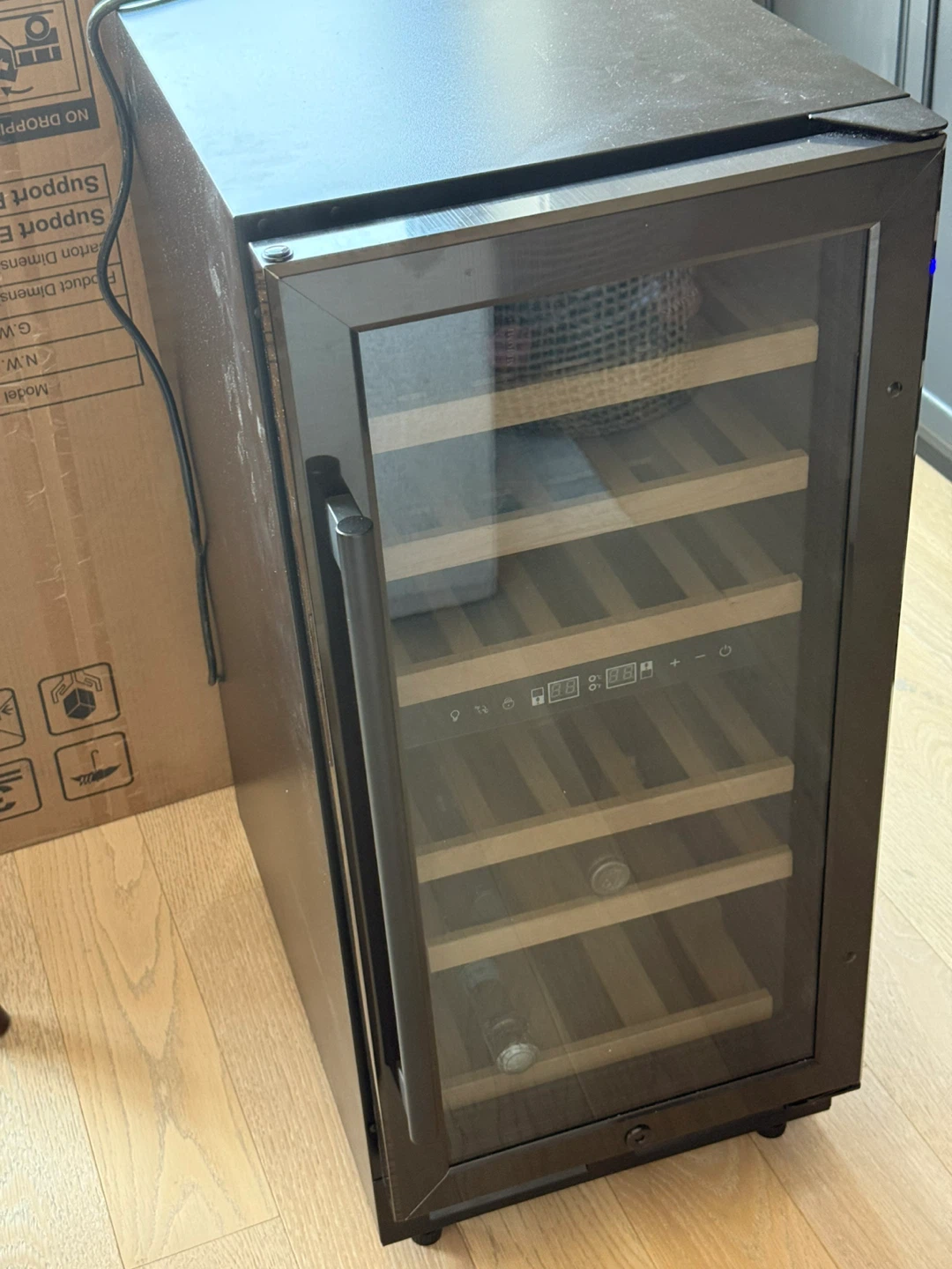 Black Wine Cooler Refrigerator - photo 2