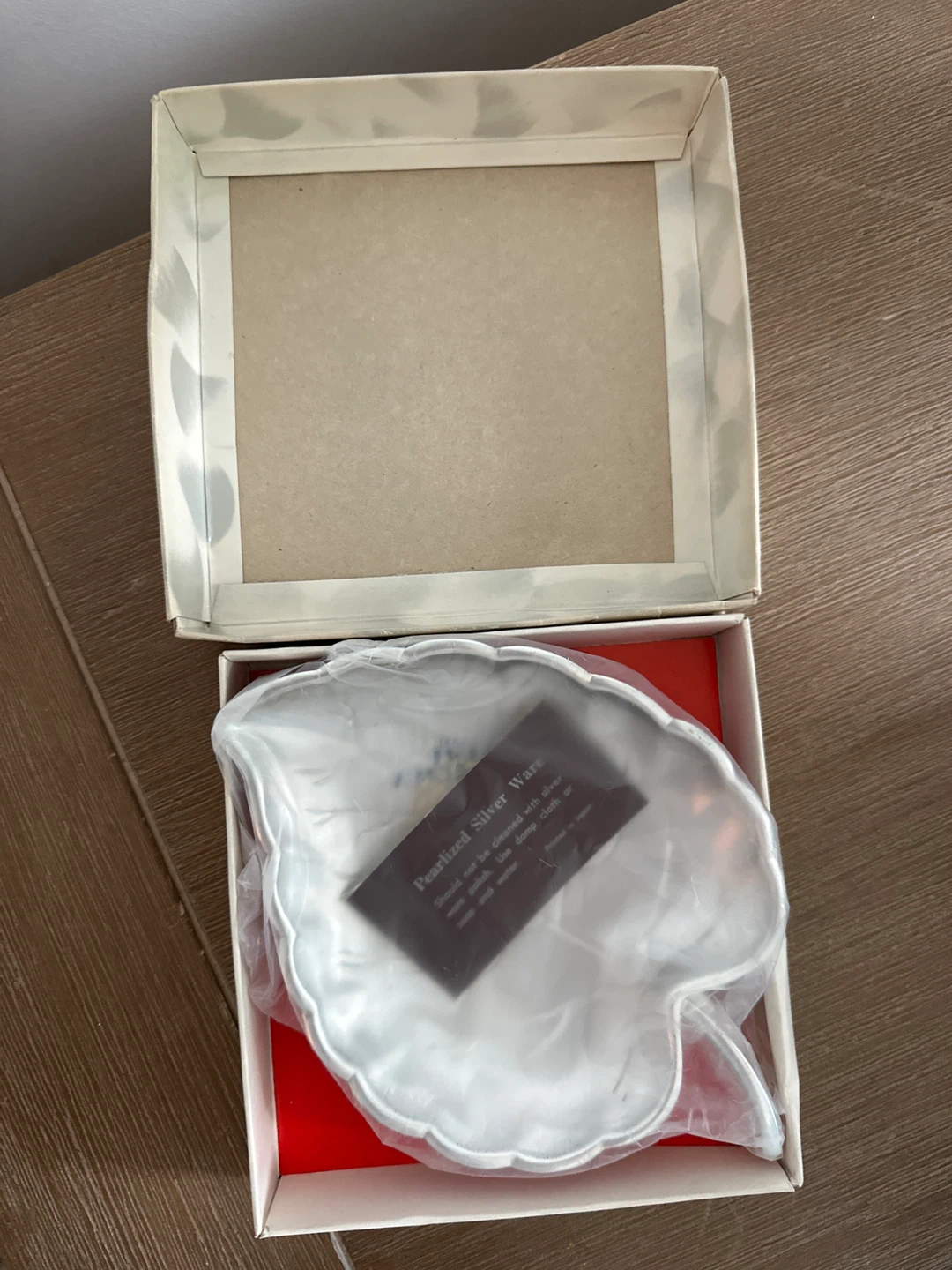 Pearlized Silver Leaf Dish - photo 3
