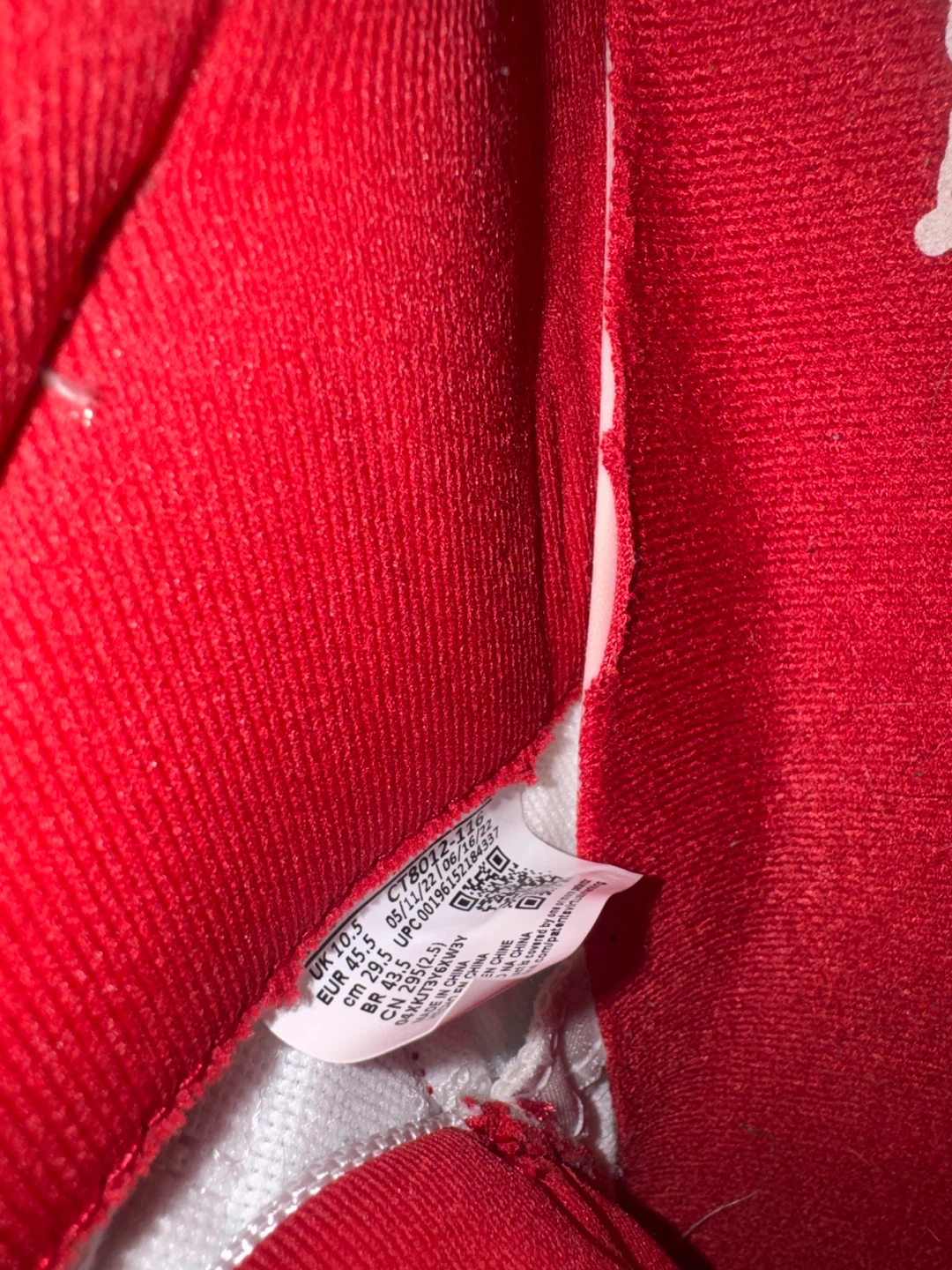 Air Jordan 11 Retro Low Red White Sneakers - photo 2