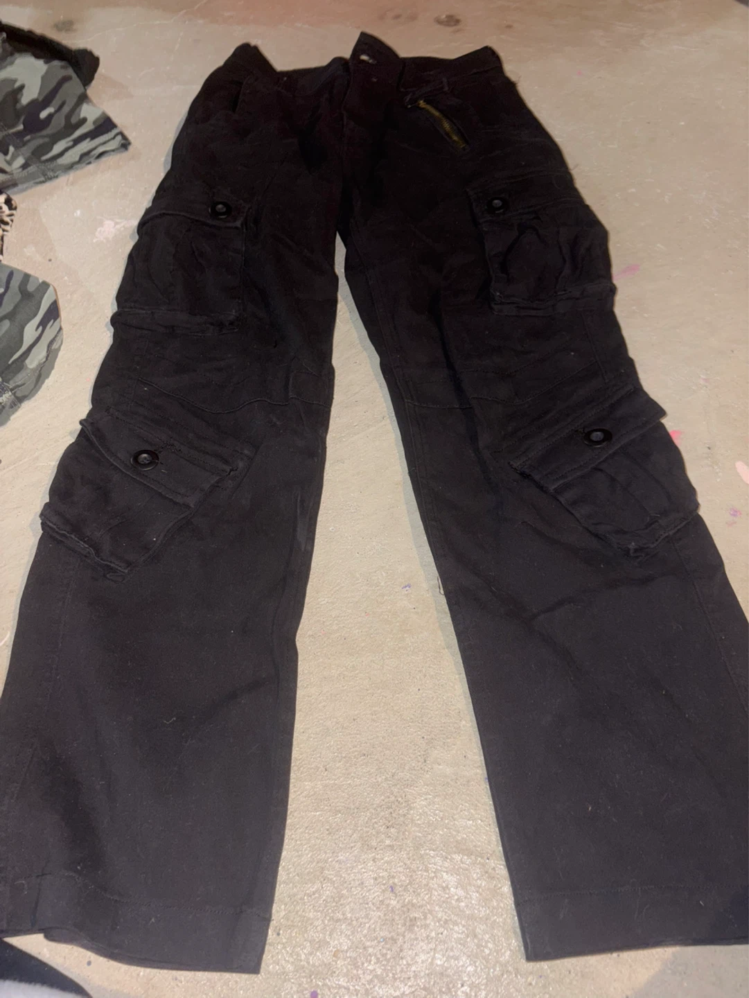 Ochența Black Cargo Pants