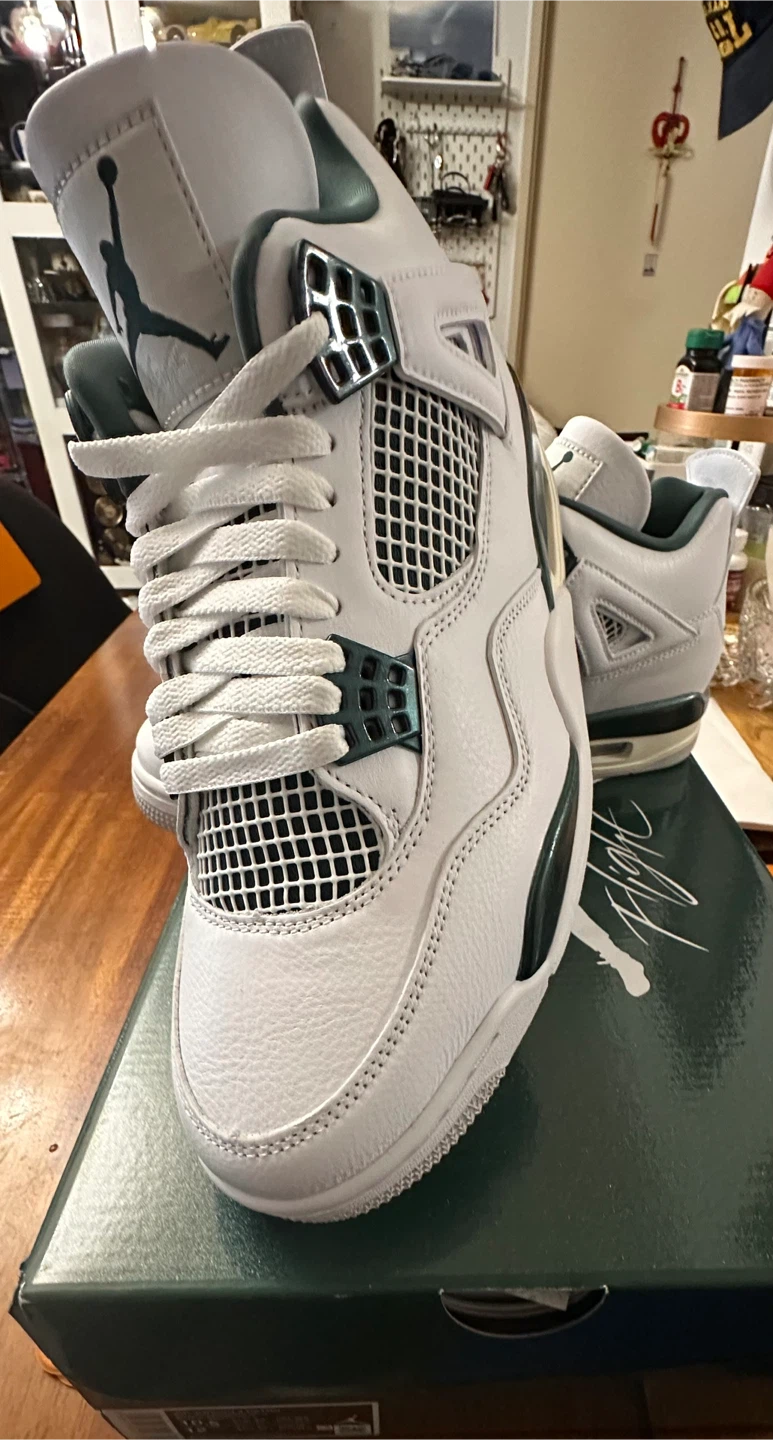 Air Jordan 4 Retro size 10.5 US  "Oxidized Green" Men's Shoes - photo 2