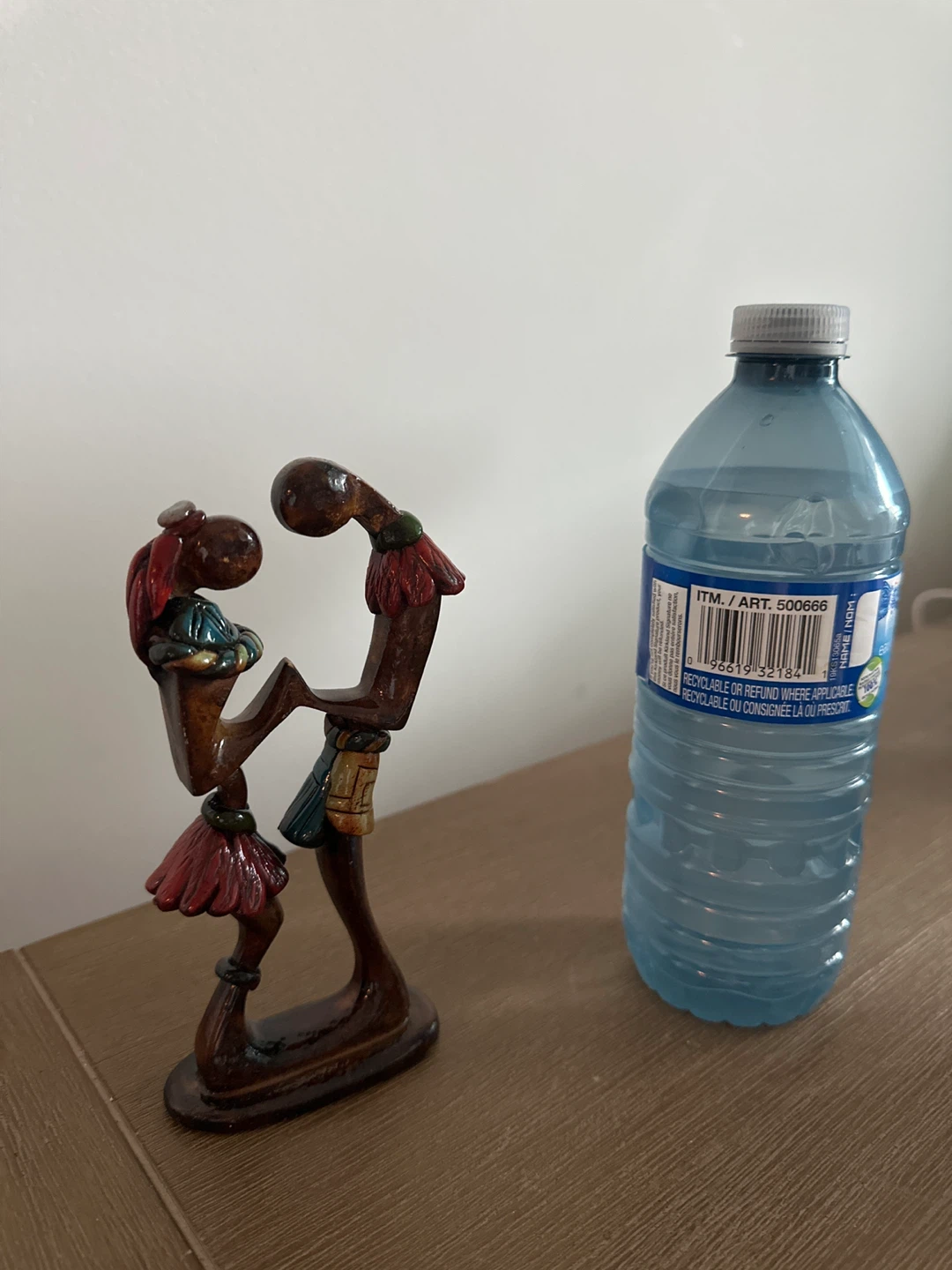 Wooden Couple Figurine - photo 2