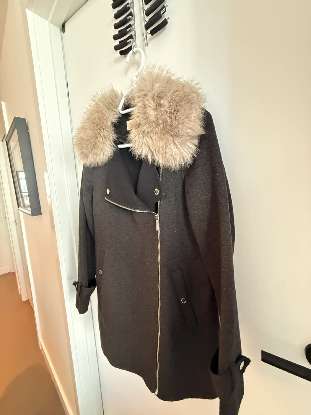 Michael Kors Women's Wool Blend Coat with Faux Fur Collar - photo 4