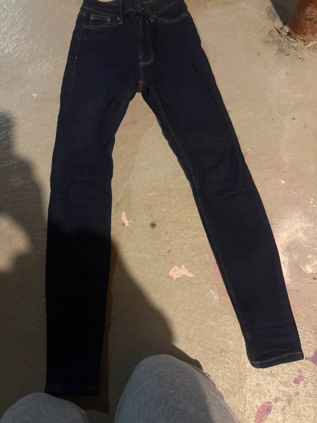 ZARA Dark Wash Skinny Jeans - EUR 32 / USA 0 / MEX 22