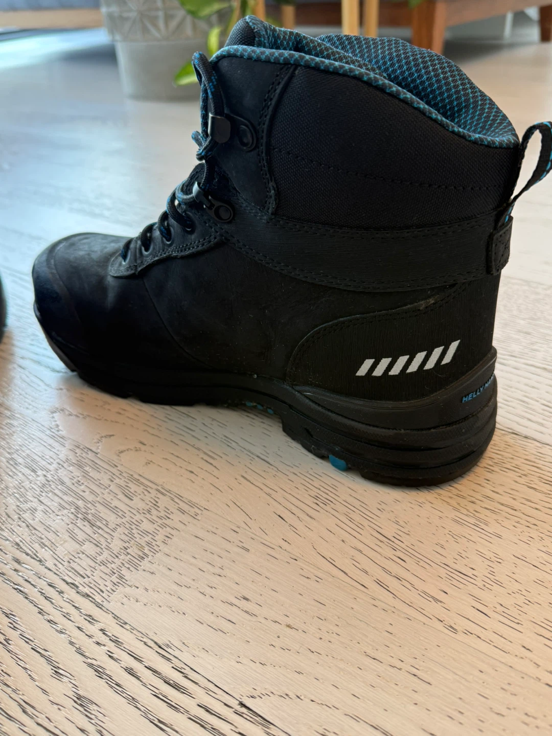 Helly Hansen Workwear CSA Approved Safety Boots Size 9.5 - photo 2