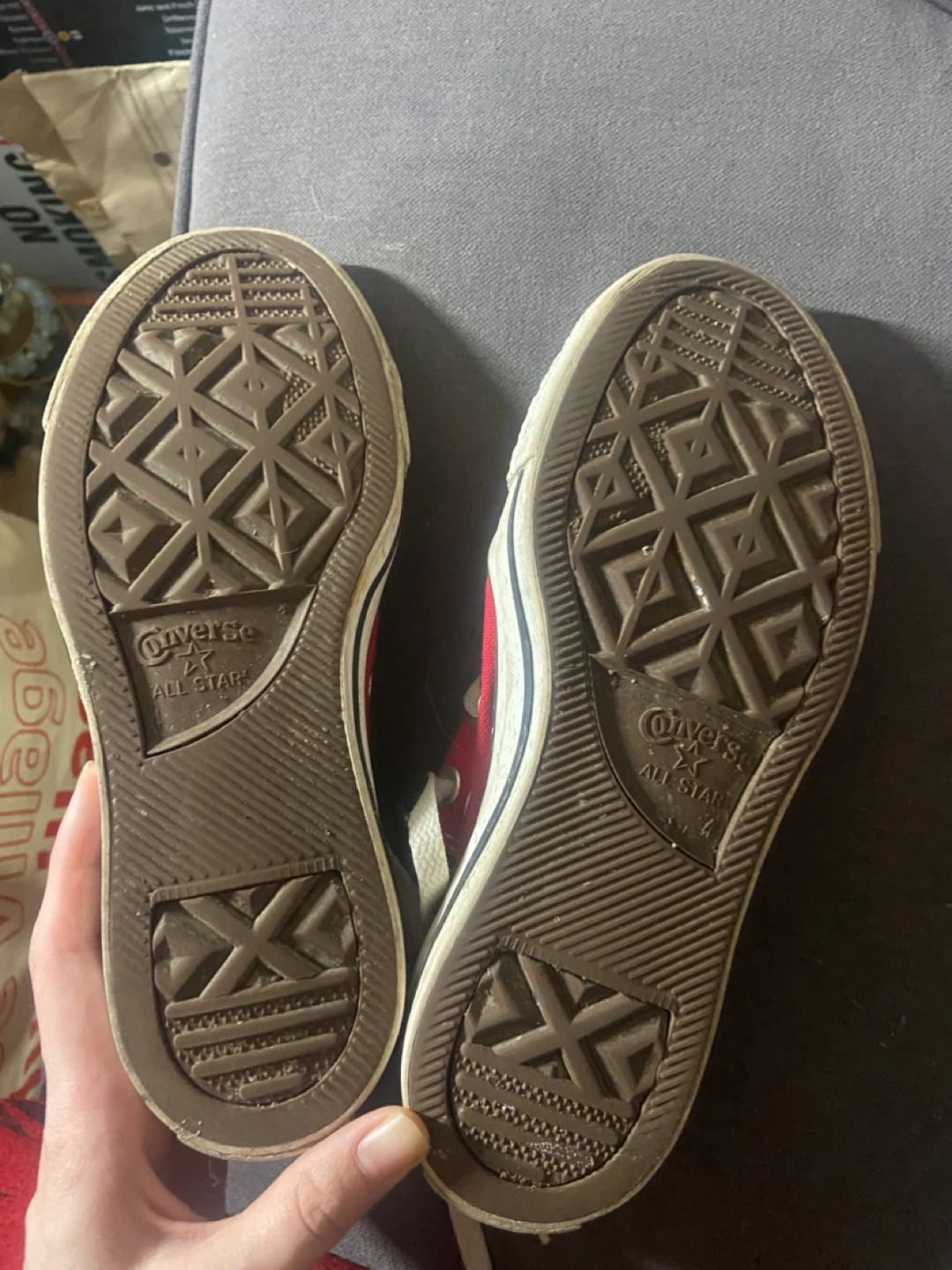 Converse low top size 6 women’s 4 men’s - photo 4