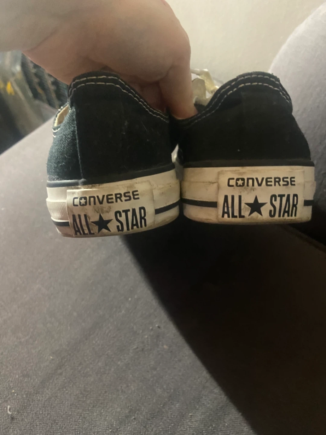 Converse low top size 6.5 women’s 4.5 mens - photo 3