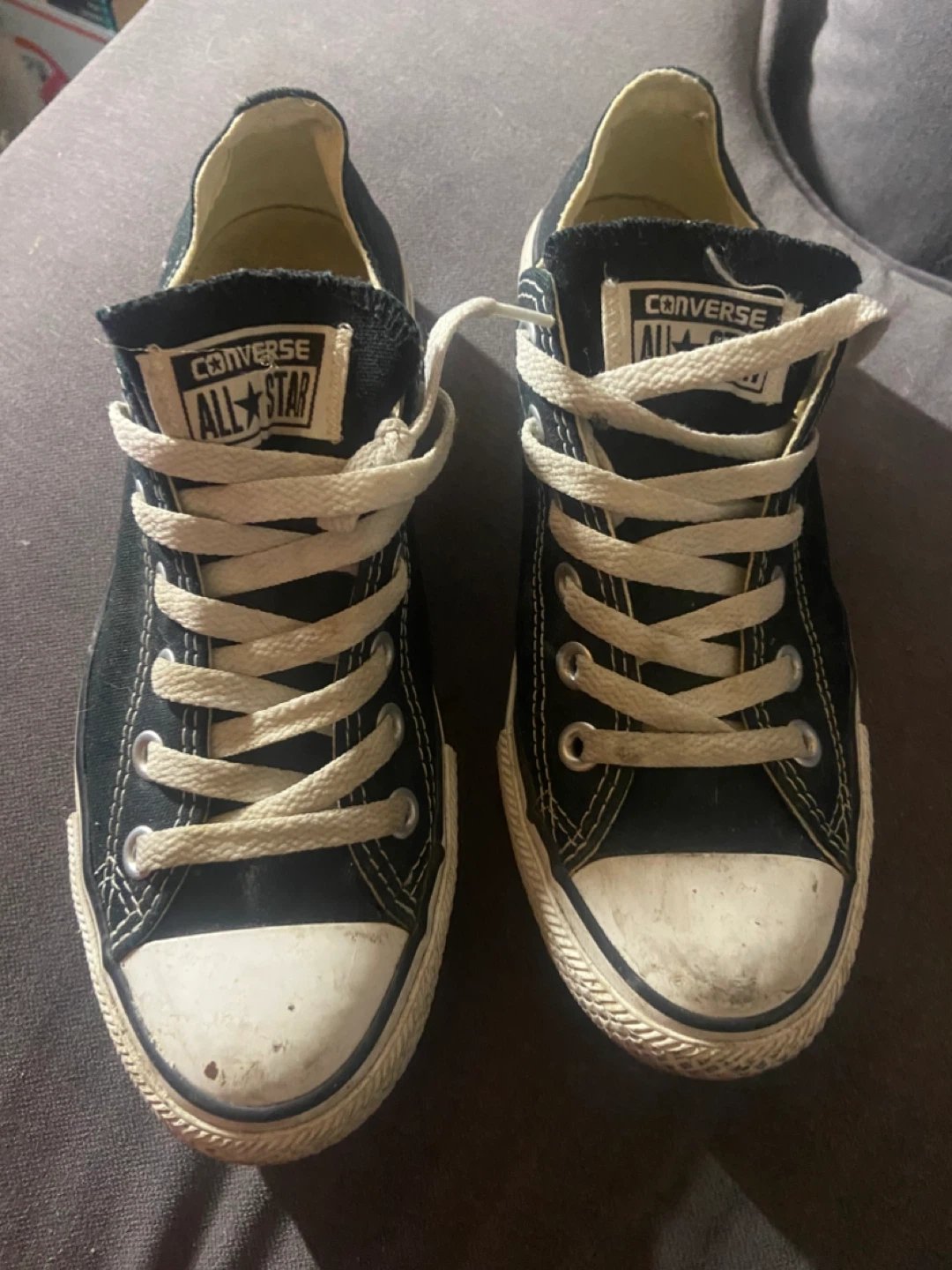 Converse low top size 6.5 women’s 4.5 mens - photo 2