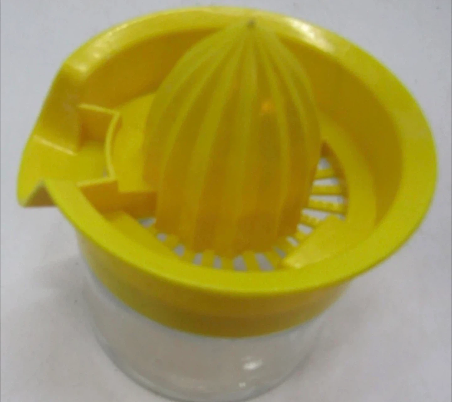 Yellow Citrus Juicer with Glass Jar - photo 5