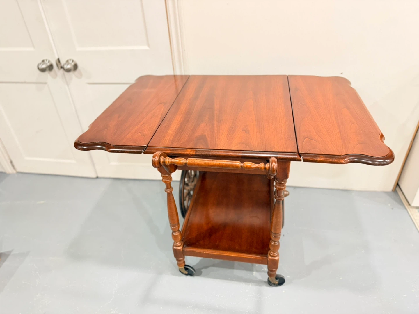 Vintage Wooden Drop Leaf Serving/ tea  Cart - photo 4