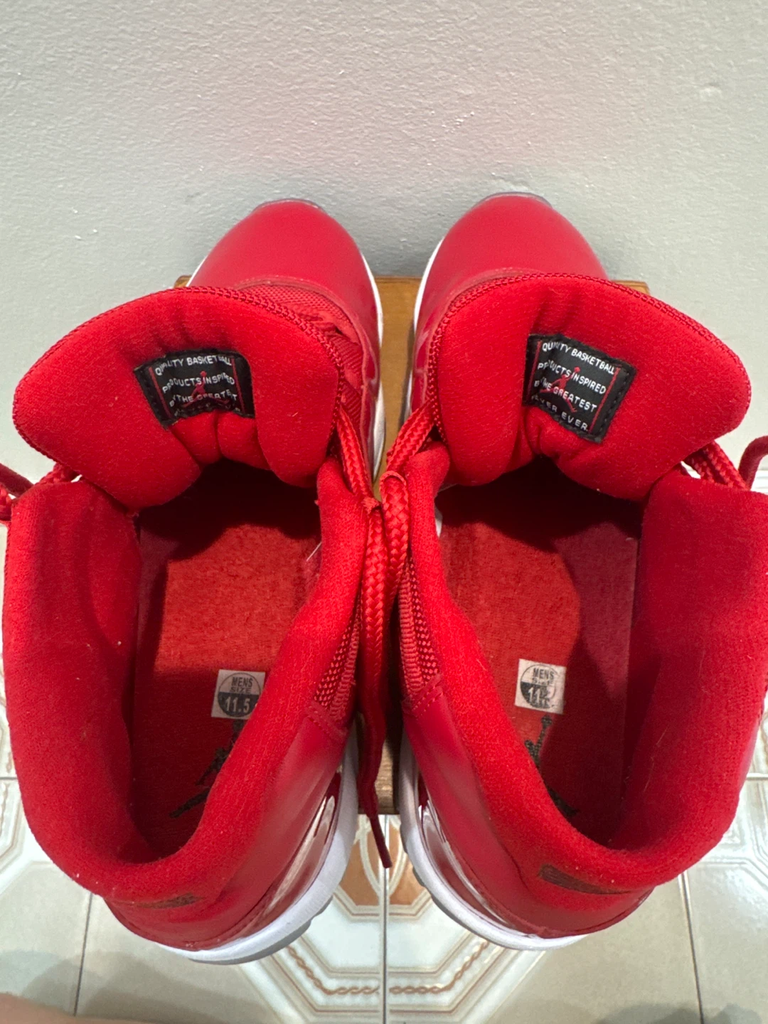 Air Jordan 11 Retro Red Mens Basketball Shoes Size 11.5 - photo 2
