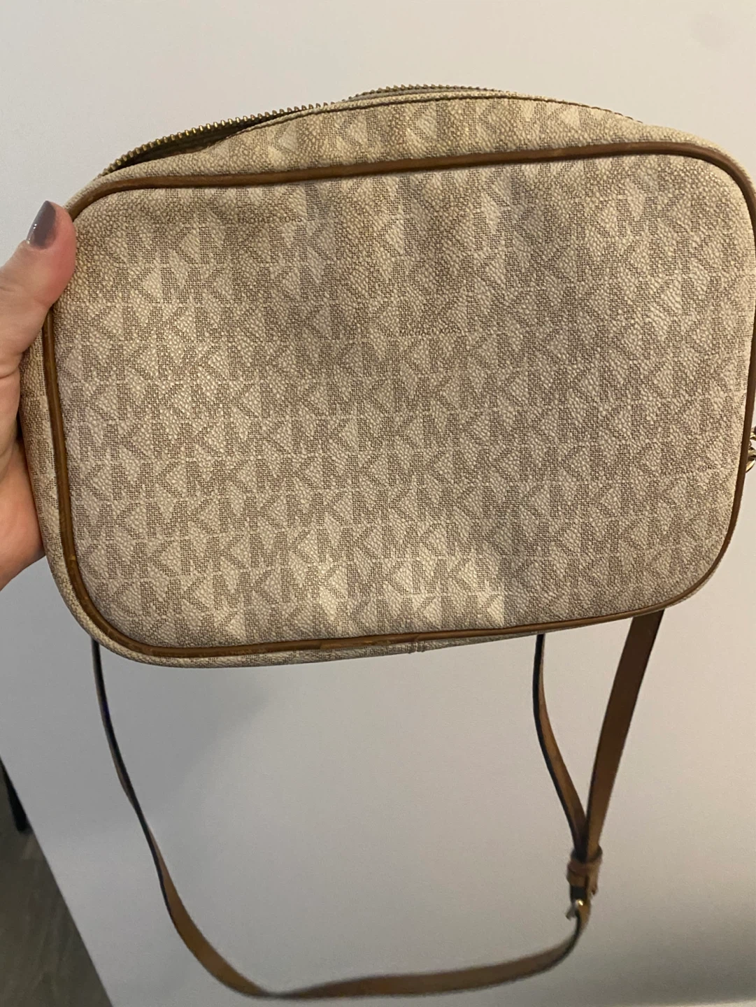 Michael Kors Monogram  / crossbody Camera Bag - photo 3