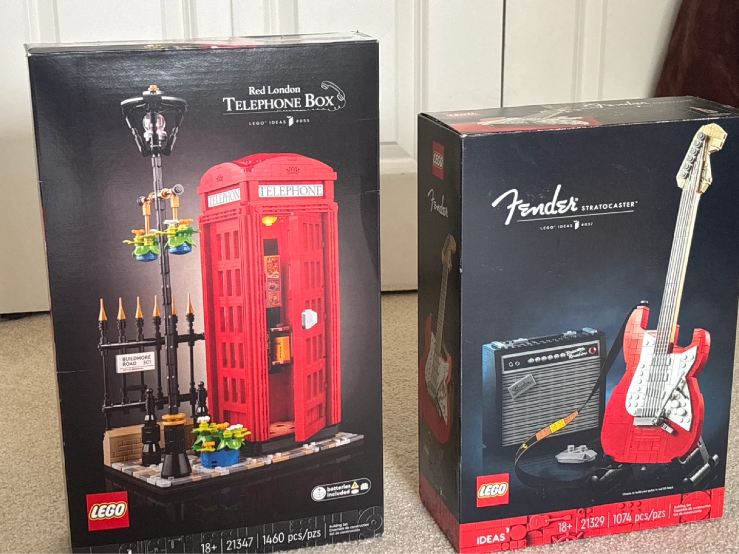 LEGO Ideas Red London Telephone Box & Fender Stratocaster Set