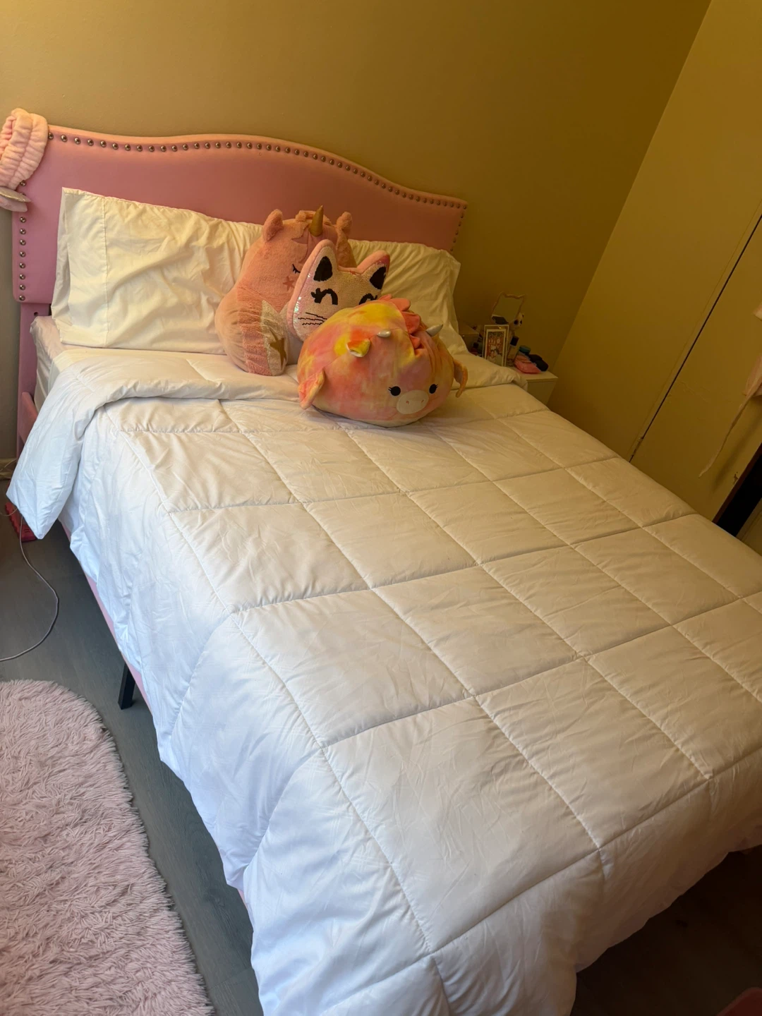 Pink bed frame queen size