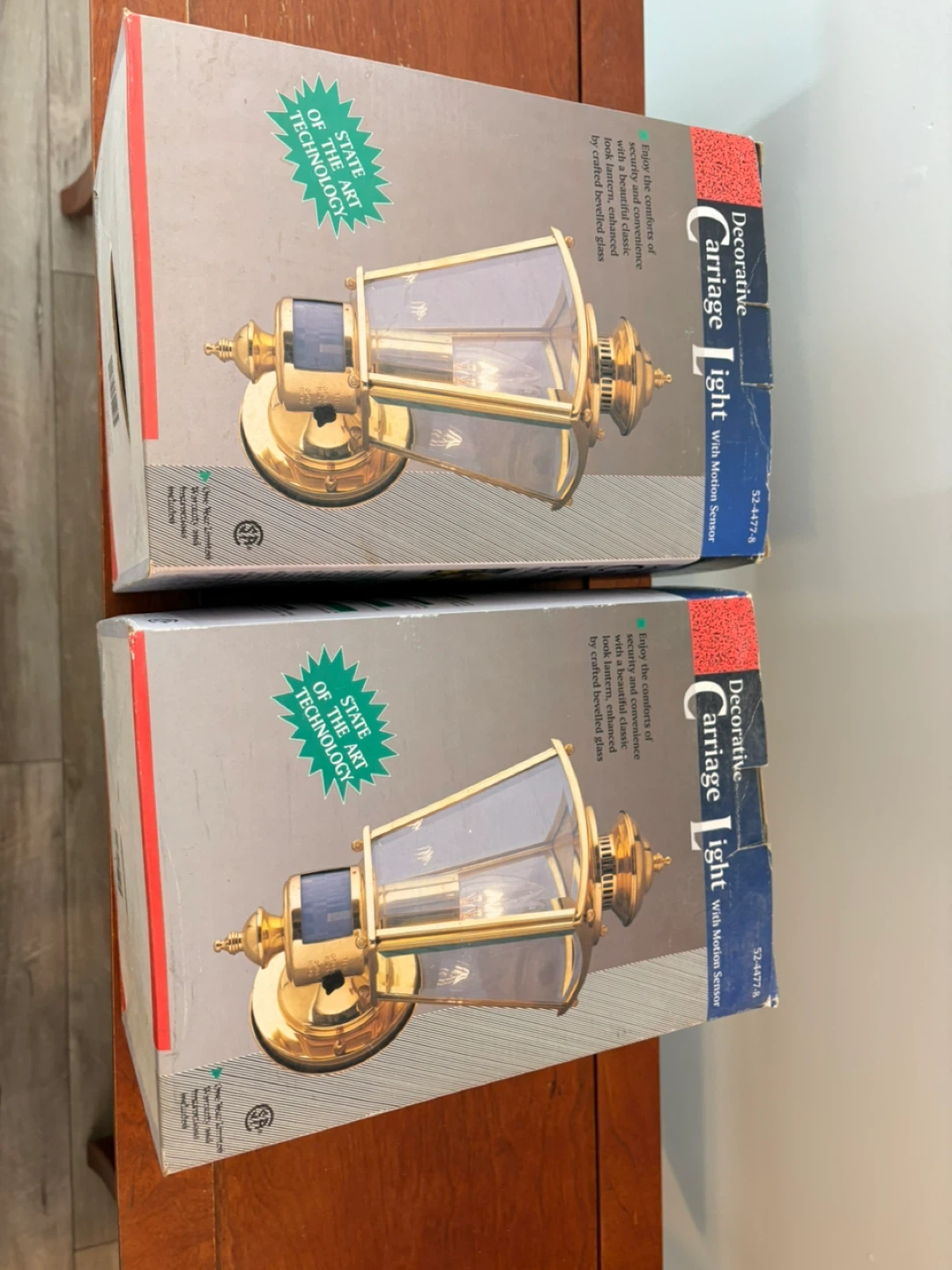 Decorative Carriage Light with Motion Sensor