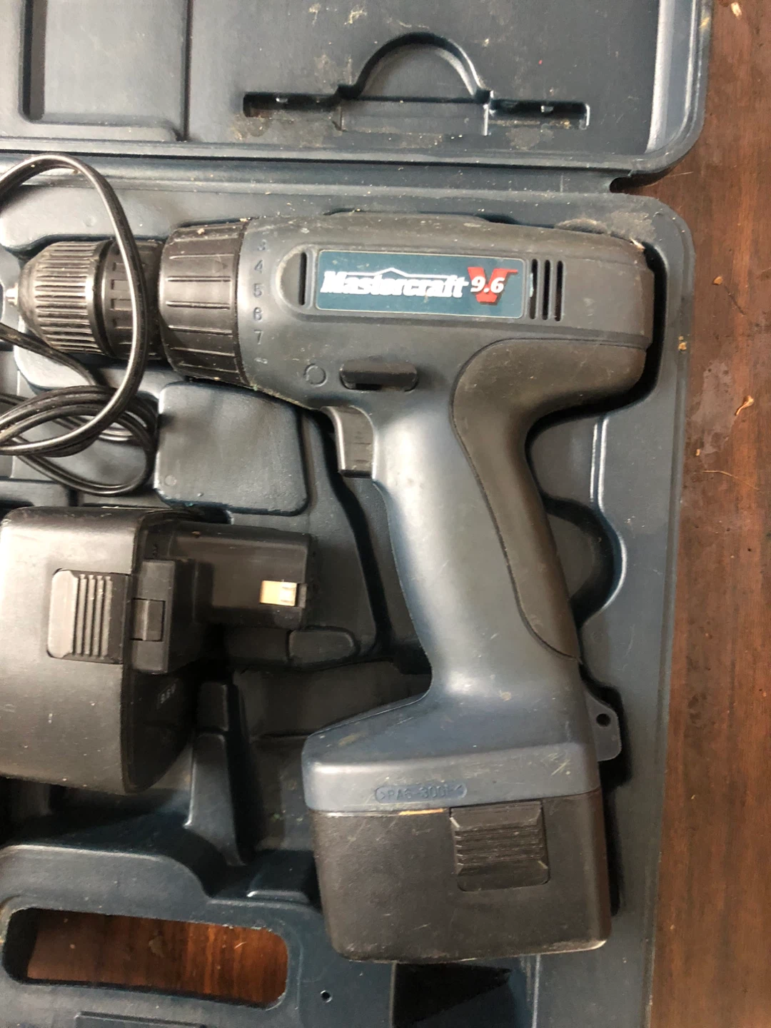 Mastercraft 9.6V Cordless Drill with Charger and Case - photo 2