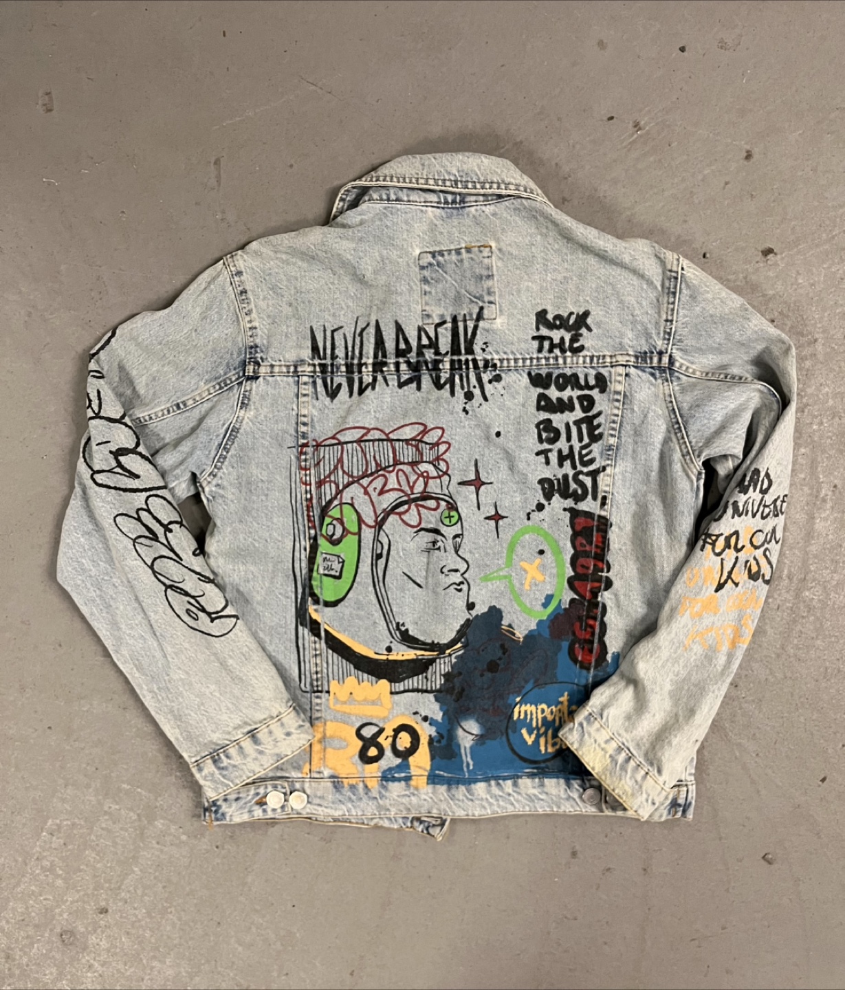 ZARA Graffiti Denim Jacket - photo 2