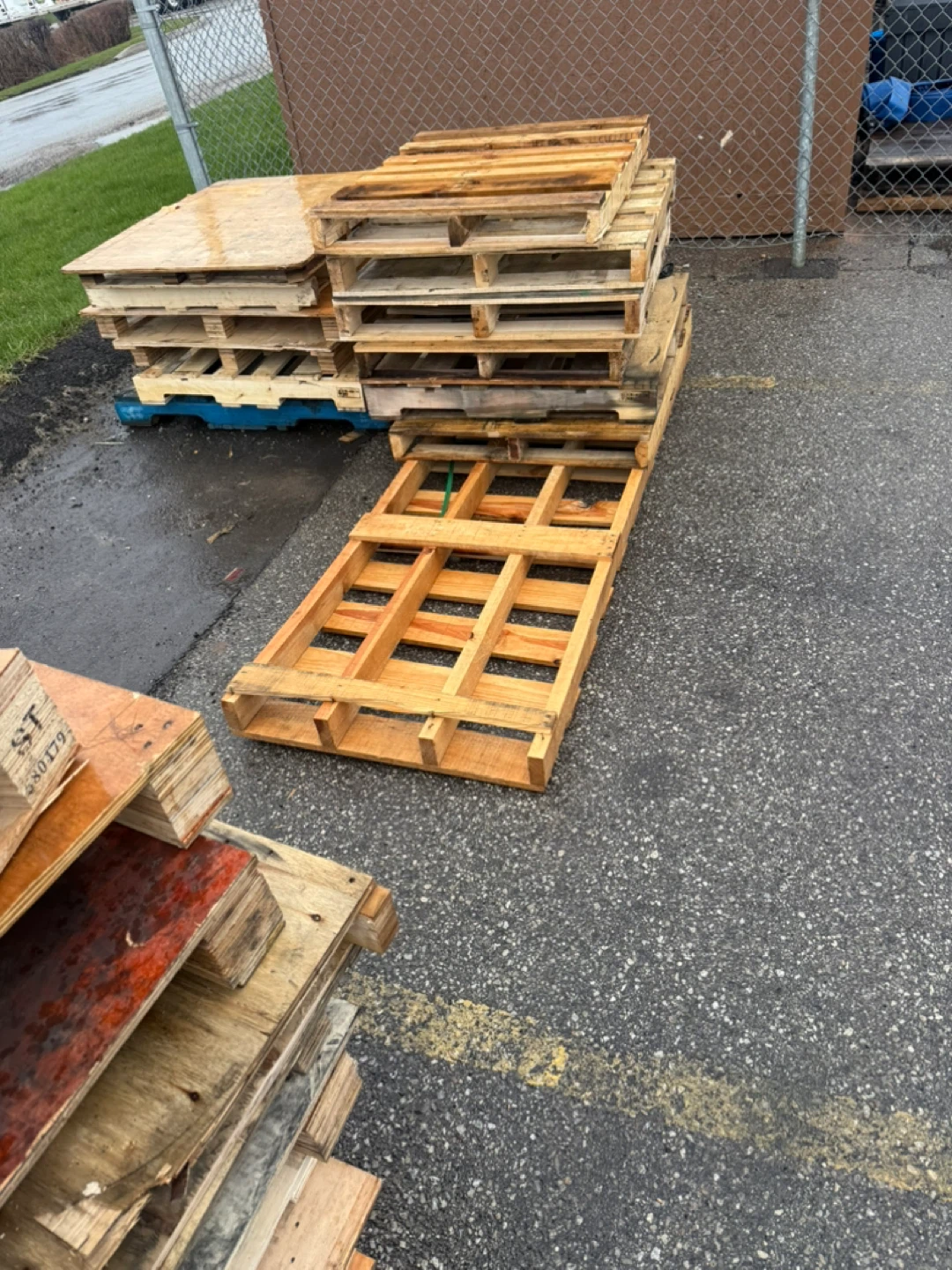 Wooden skids - photo 3