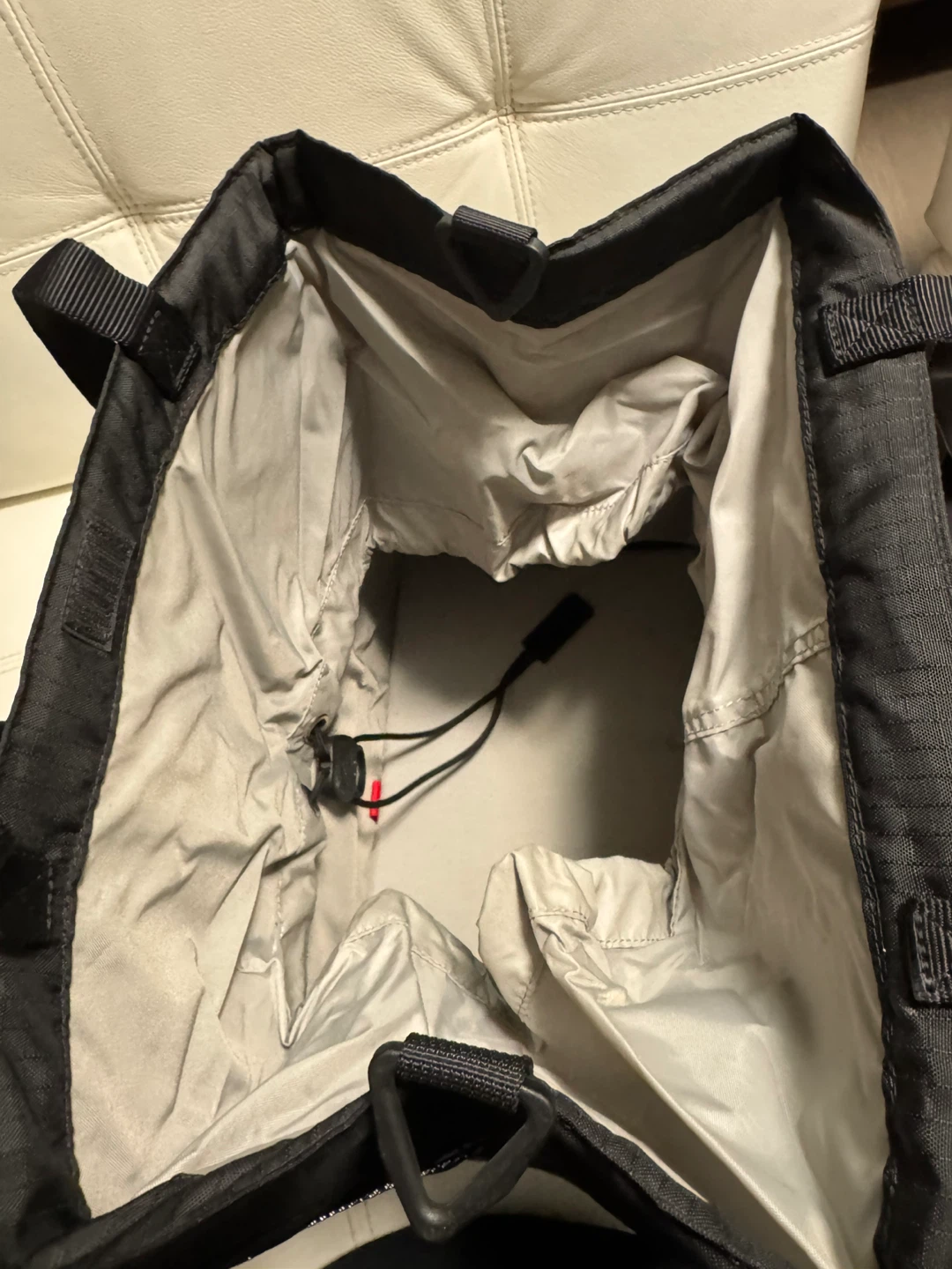 MEC Black Bike Pannier Bag with Zipper Pocket - photo 4
