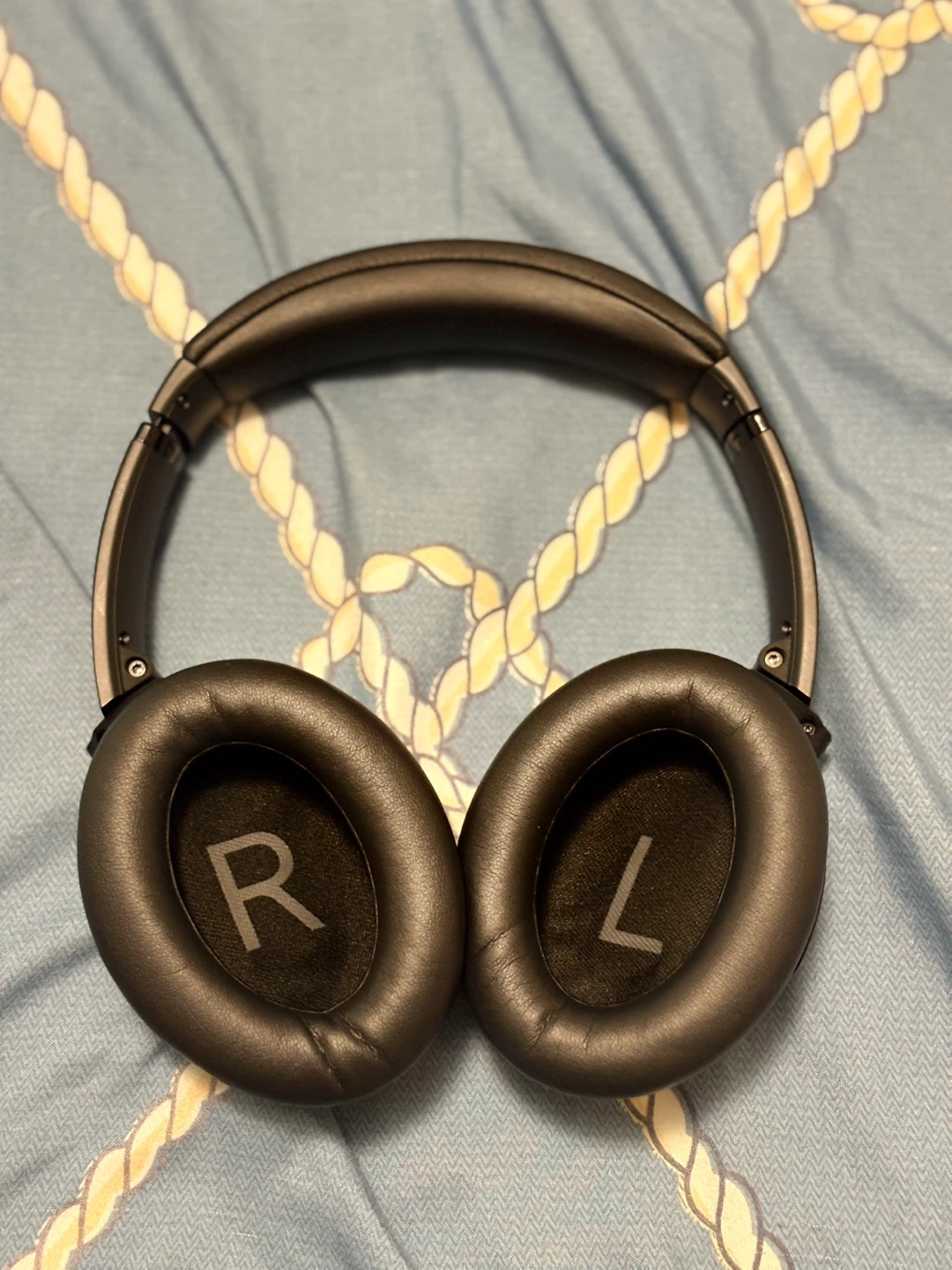 Bose QuietComfort 45 Headphones - photo 2