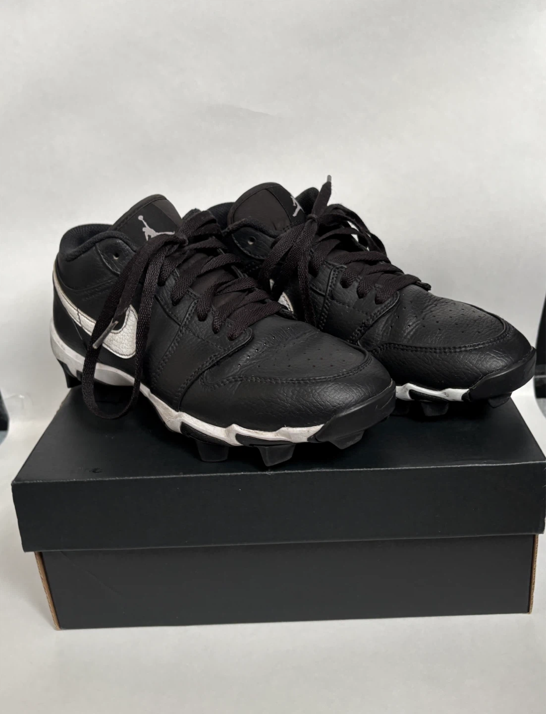 Jordan one football cleats 5Y
