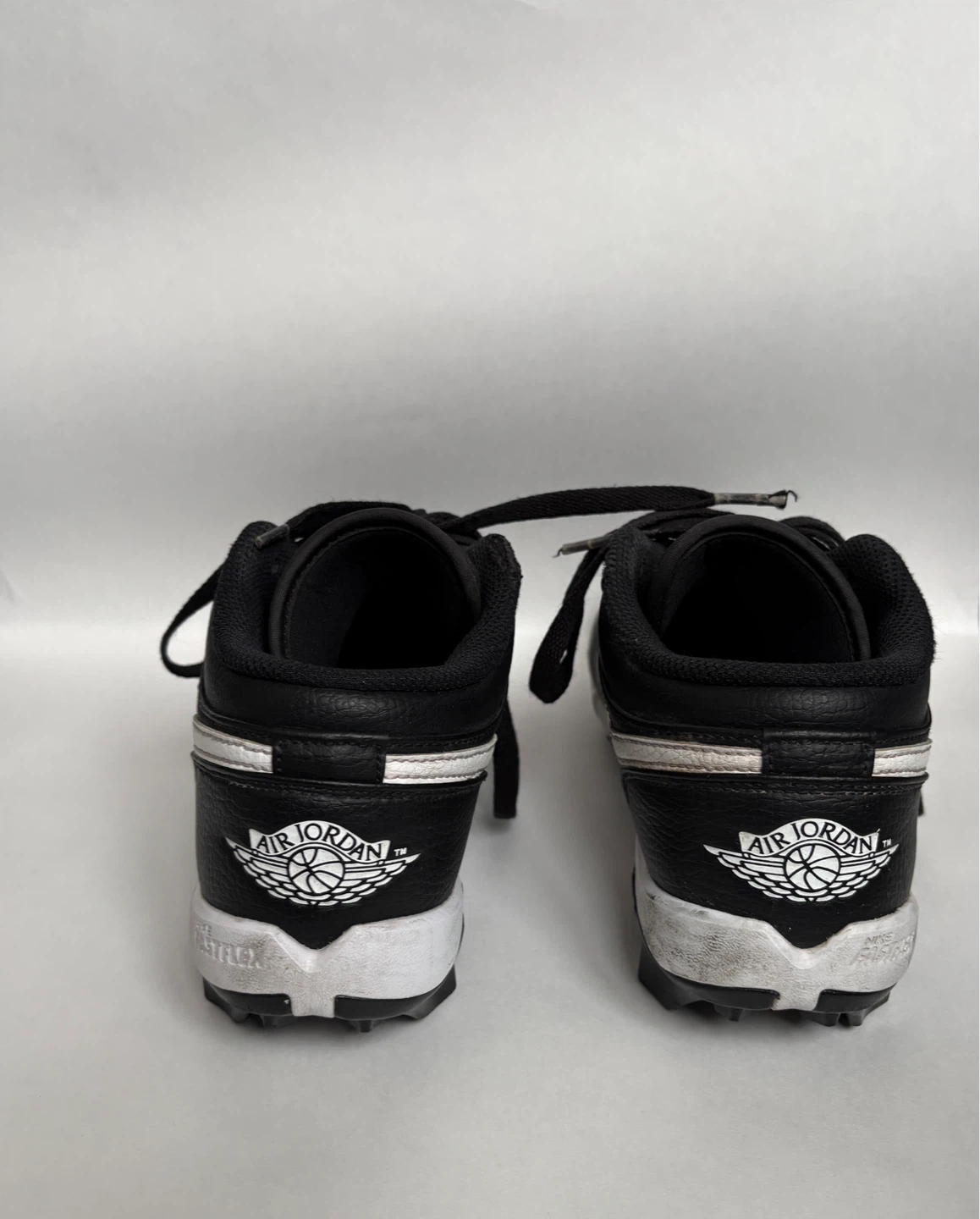 Jordan one football cleats 5Y - photo 3