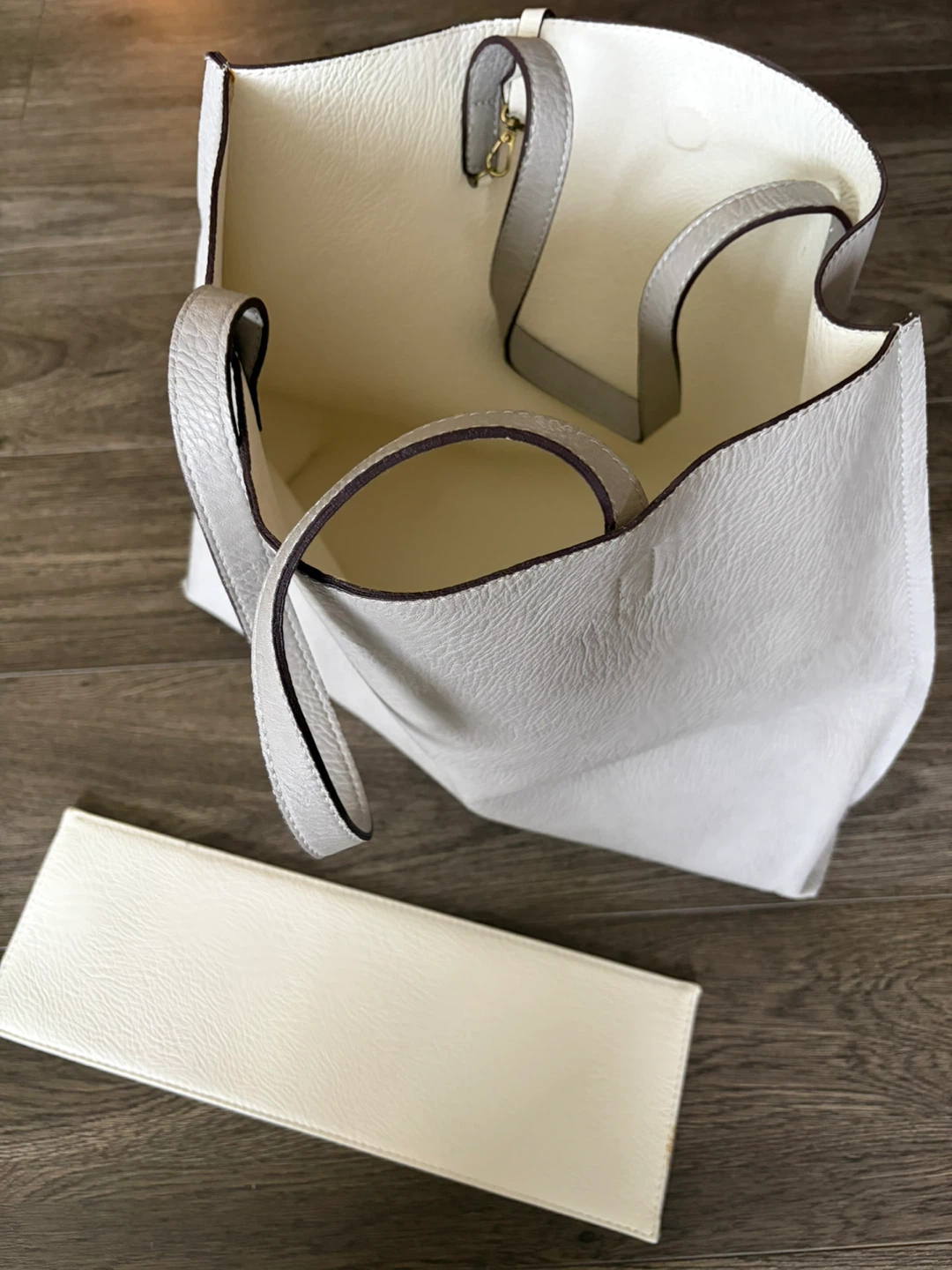 Grey & cream vegan material Tote Bag with Pouch - photo 5