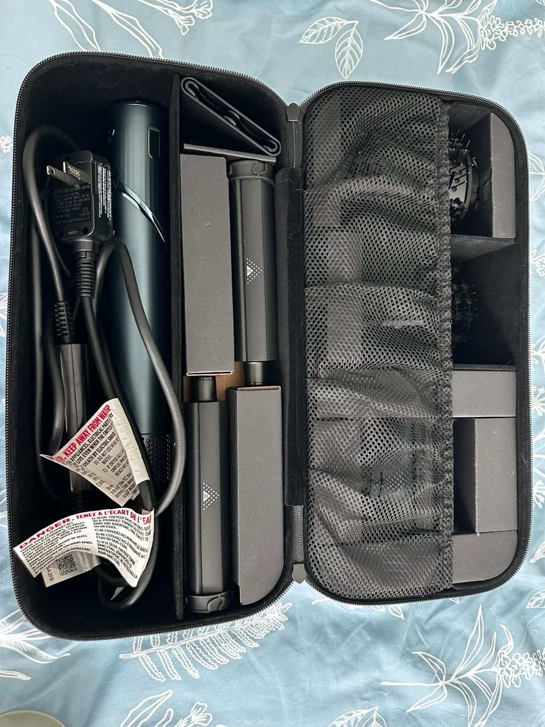 Shark Hair Styling Tool Kit with Travel Case - photo 2