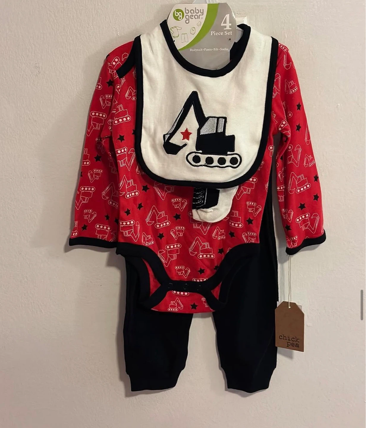 BOYS 4PC SUITE (SIZE: 9-12 MONTHS)