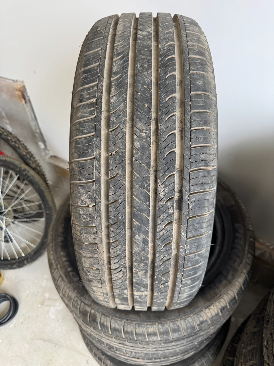 205/55/r16 paragon (dot 4924) set of 4 all season tires. - photo 2