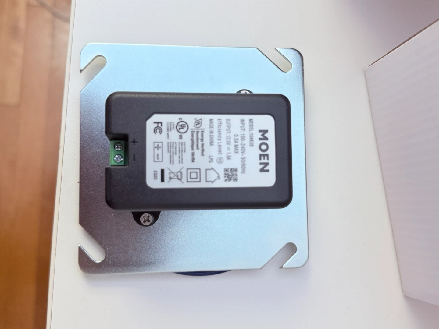 Moen 12V DC Power Supply - photo 2