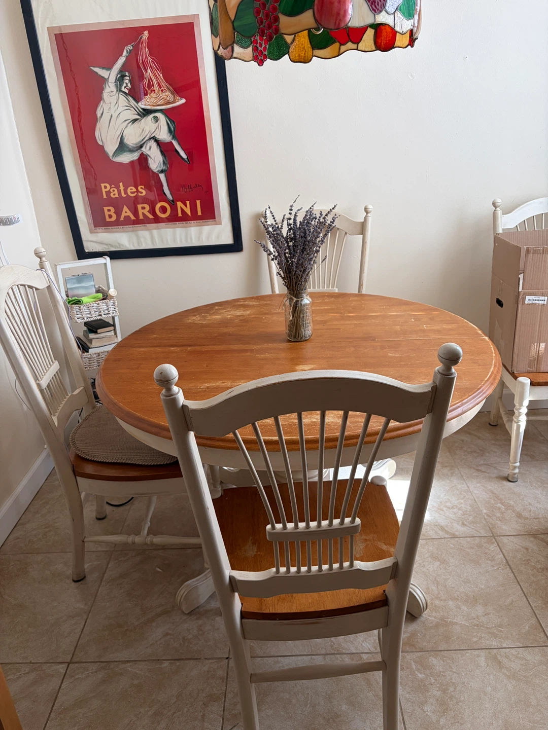 Round Pedestal Dining Table with 4 Chairs