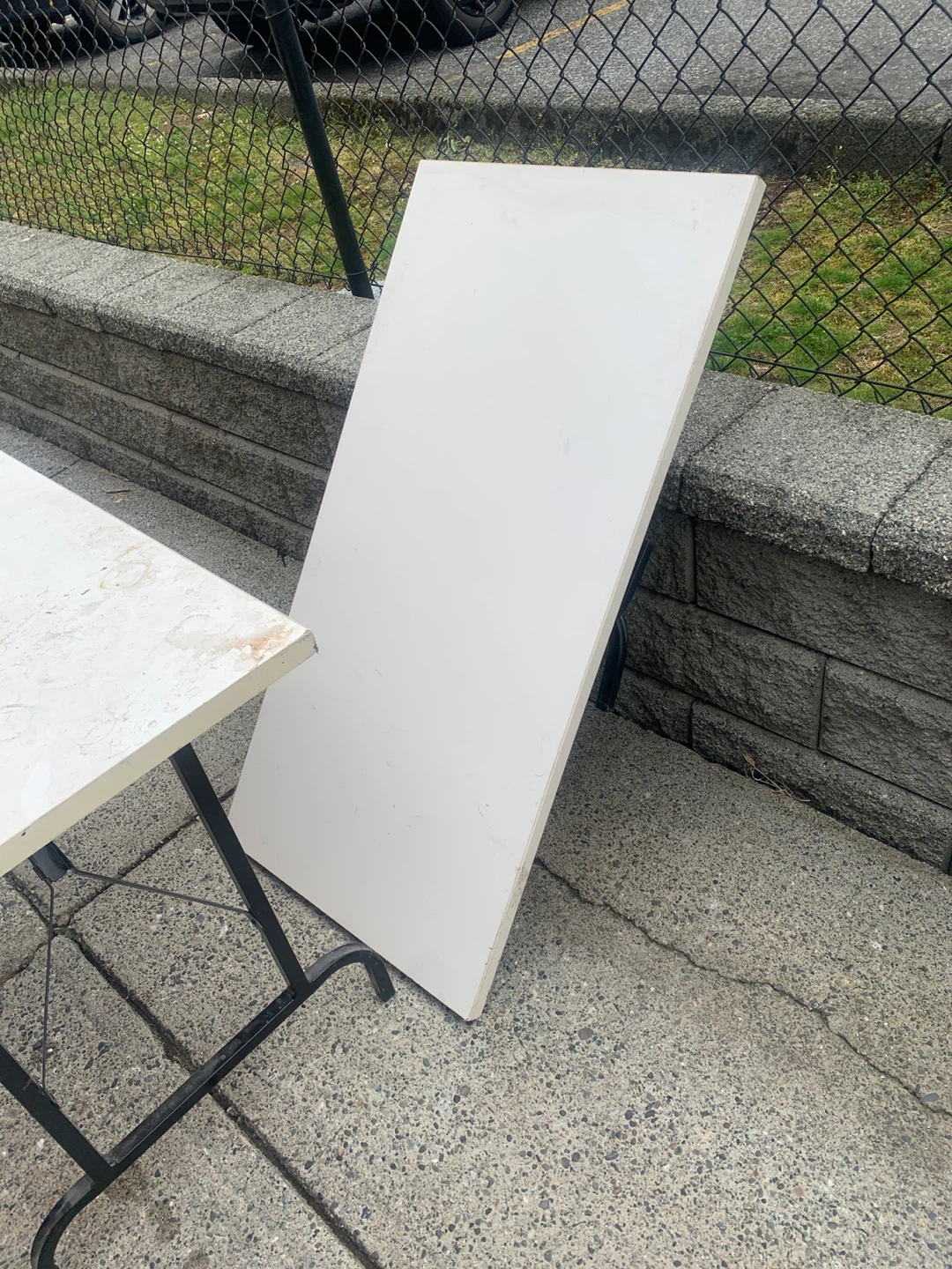 White Folding Table - photo 3