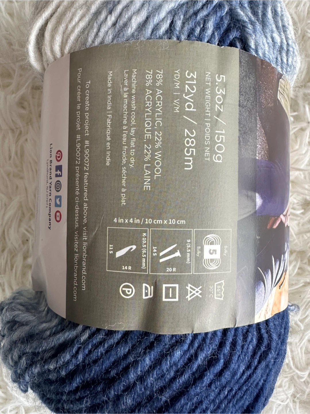 Lion Brand Scarfie Yarn in Blue/Cream - photo 3