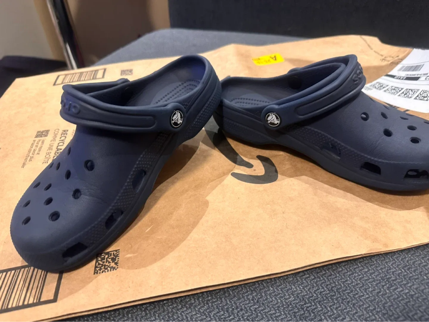 Navy Blue Crocs Size 4/6 - photo 2