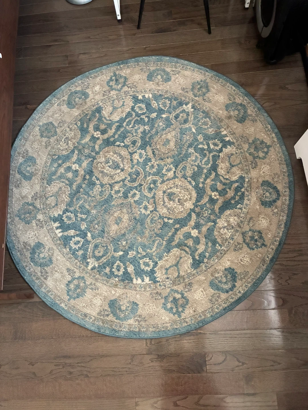 Round blue rug 5’