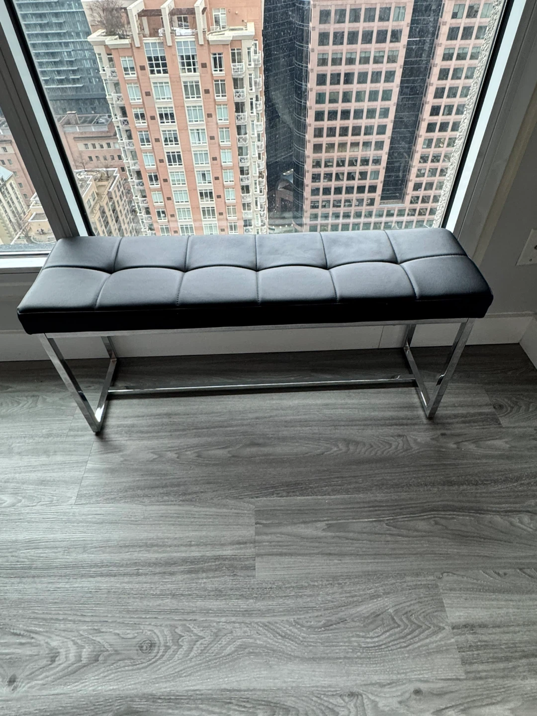 Bench - photo 2