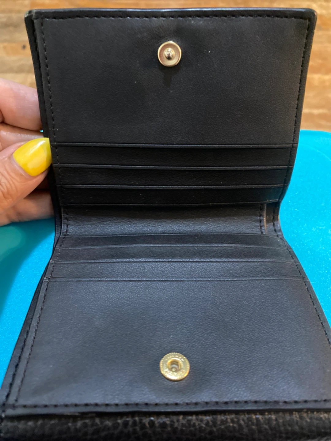Coach Black Leather Trifold Wallet - photo 2