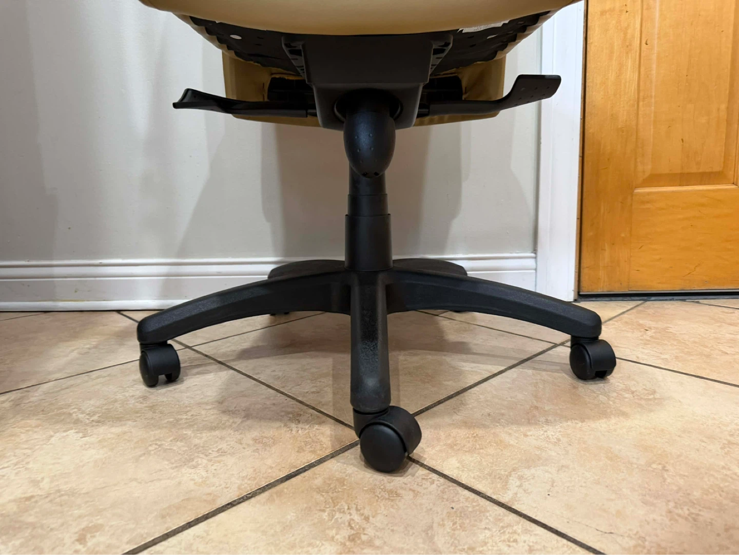 Tan Armless Rolling Office Chair - photo 4