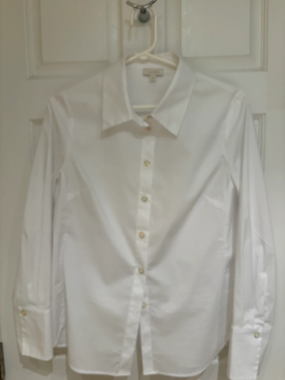 Laura White Button-Up blouse women’s size 10