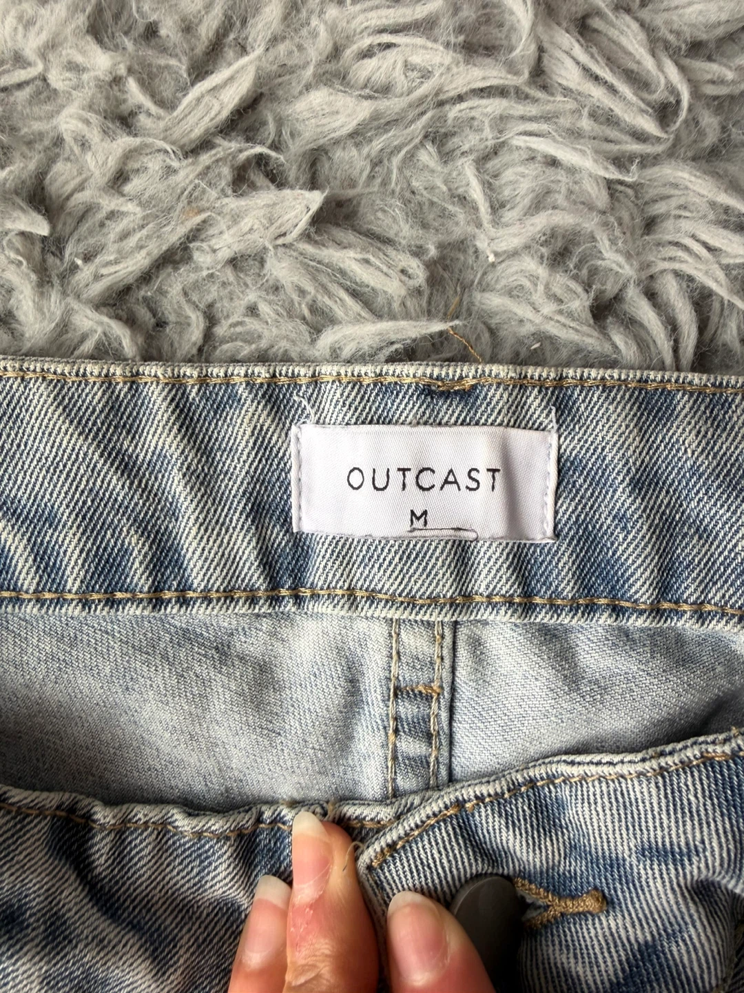 OUTCAST Women's Light Wash Wide Leg Jeans Size Medium - photo 2