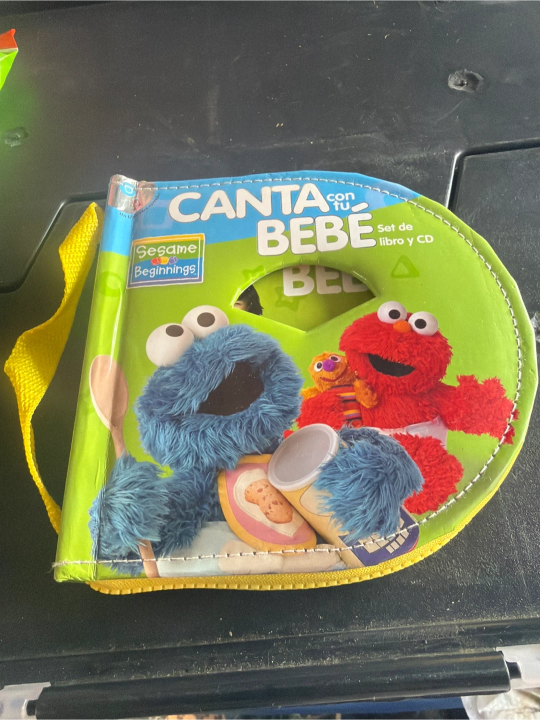 Sesame Beginnings Canta con tu Bebe Book