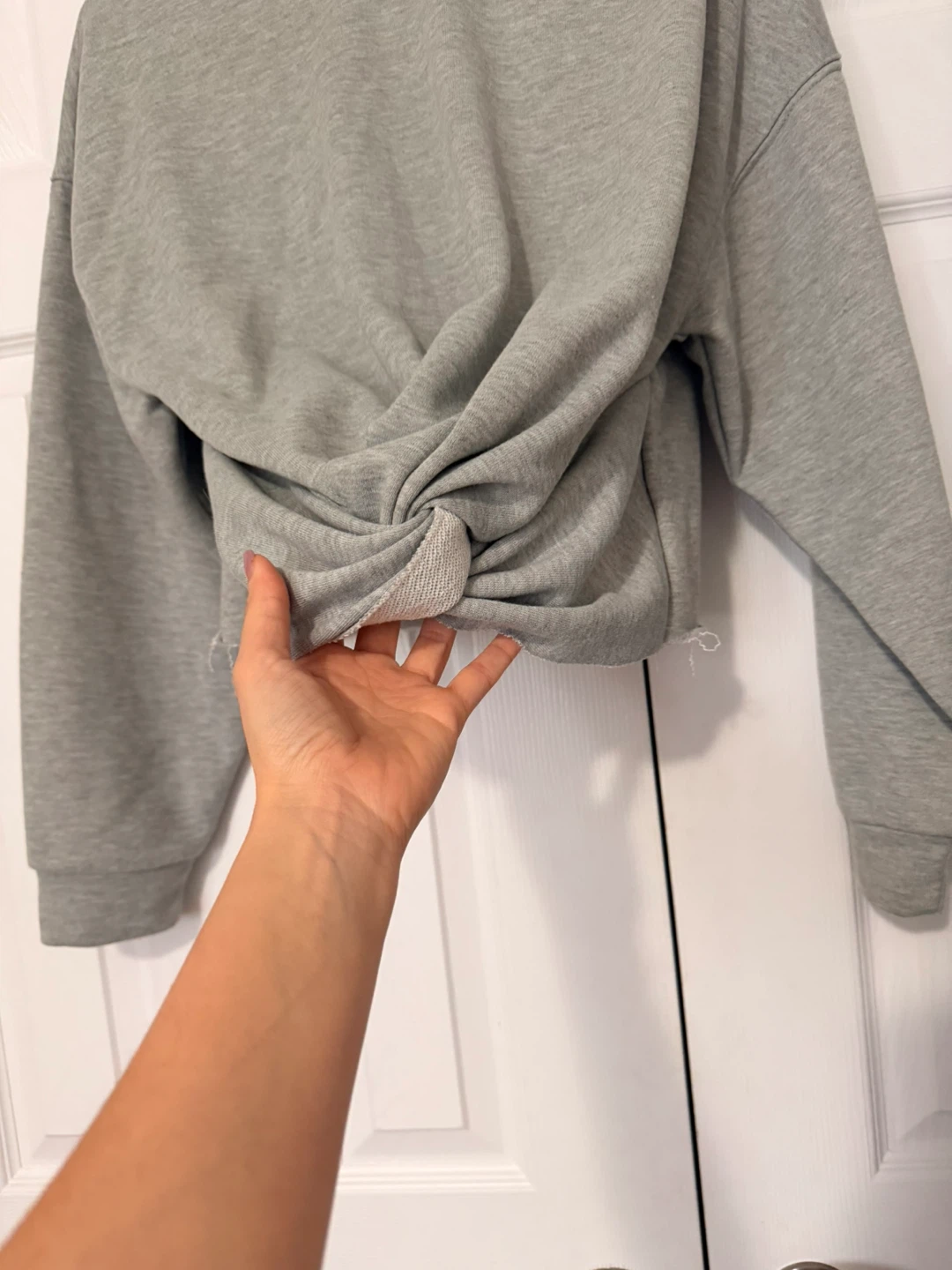 Fashion Nova Grey Cropped Twist Sweatshirt XS - photo 2